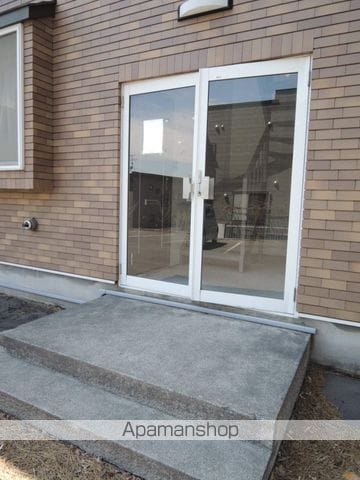 グランステージ伏見の玄関写真