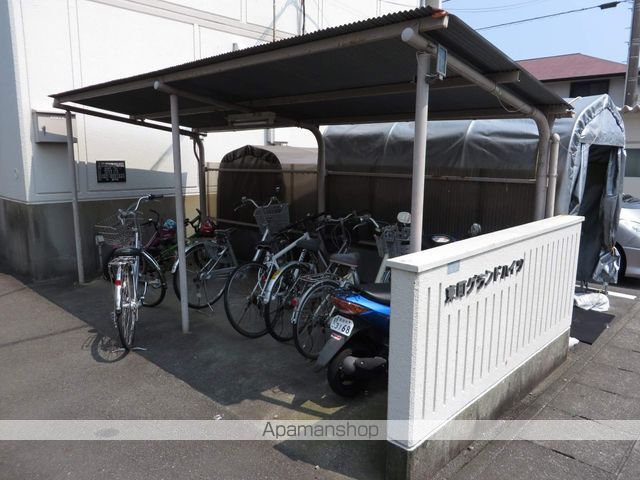東町グランドハイツの外観写真