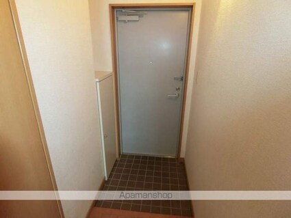 千歳橋ビル[1K/30m2]の玄関