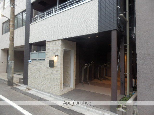 東京都浅草線 本所吾妻橋駅 徒歩2分 4階建 築14年の玄関写真
