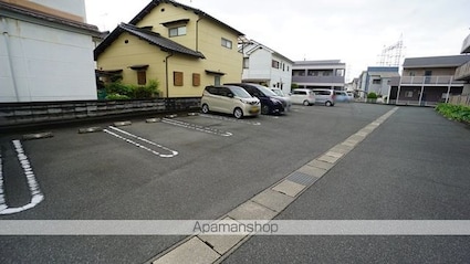 パーチェ[2LDK/56.15m2]の駐車場2