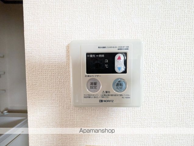 サイワイハイツ B棟の内装写真