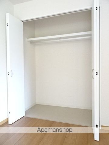 ウエストコート六軒の内装写真