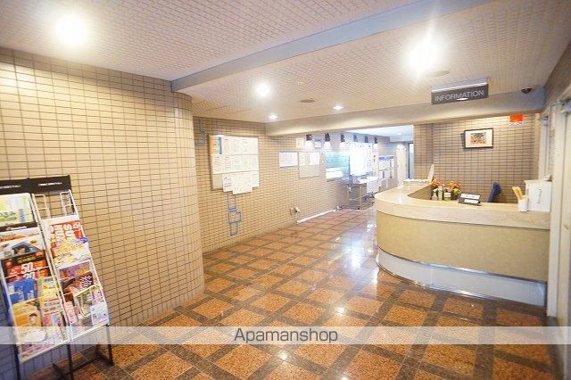 ライオンズプラザ鶴見中央の玄関写真