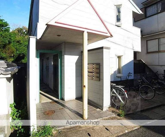 樫原マンションの玄関写真
