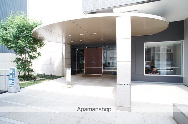 パークタワー横浜ステーションプレミアの玄関写真