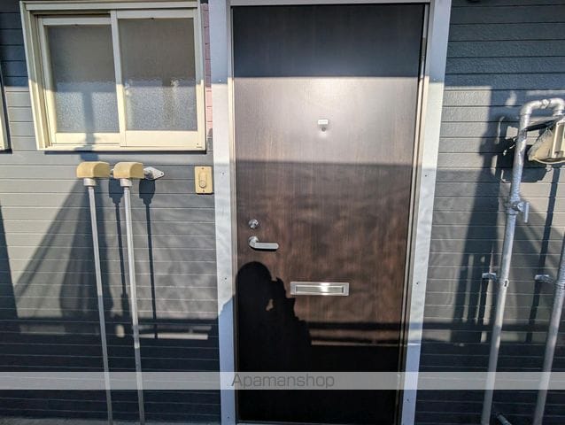 三千刈ハイツAの玄関写真