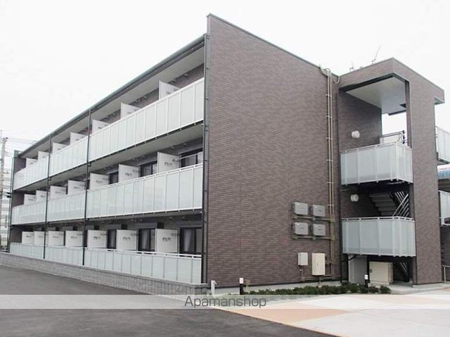 レオネクストラシュレ 博多IIの玄関写真