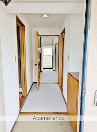 東京都新宿区大久保２丁目[3LDK/59.1m2]の玄関