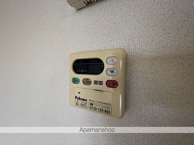 オリーブの内装写真