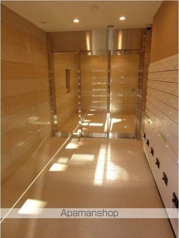 AZEST中板橋の玄関写真