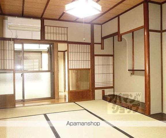 唐橋琵琶町貸家の内装写真