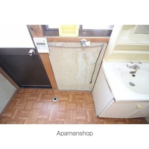 門戸岡田町貸家の内装写真