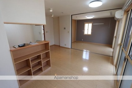 リベルタ　スクエア　Ａ棟[2LDK/58.81m2]のリビング・居間