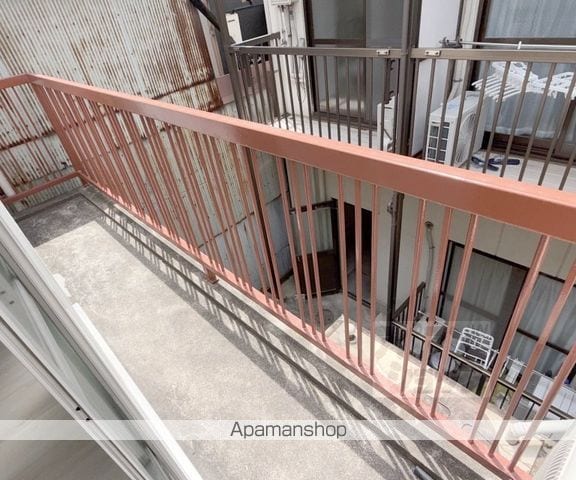 京福北野線 北野白梅町駅 徒歩17分 3階建 築49年の内装写真