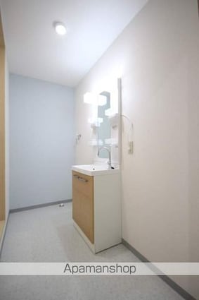 サンパレス（岸町）[2K/40.1m2]の洗面所