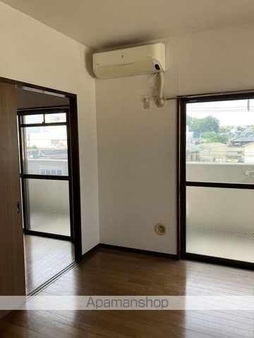 サンブルームの内装写真