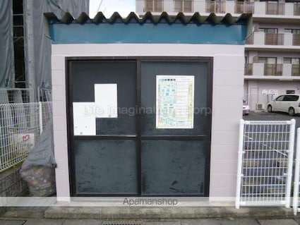 アドニス吉田[2LDK/62.6m2]の共用部3