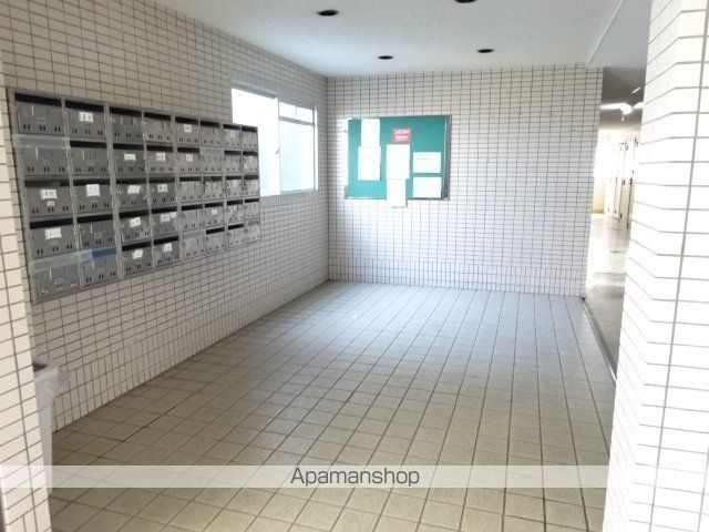 プレアール寝屋川高柳の玄関写真