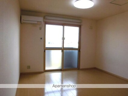 和歌山県和歌山市布引[1K/30.03m2]のリビング・居間