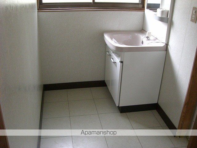 今治市 2階建 築46年の内装写真