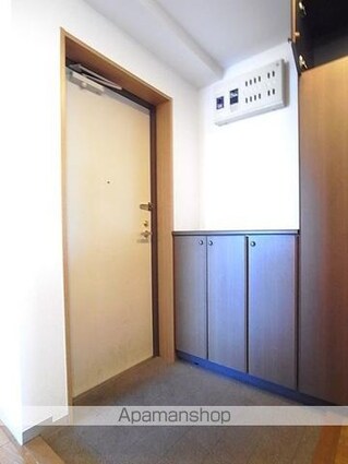 ベルペサージュ[2LDK/65.98m2]の玄関