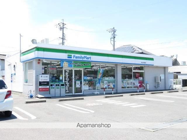 CUSTOM中島の周辺写真