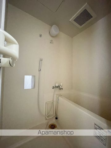 ADORERの内装写真