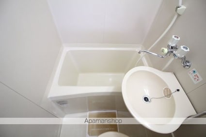 岡山県岡山市北区大元２丁目[1K/19.5m2]のバス