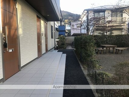 フローラル赤堤　Ｄ棟[3LDK/79.84m2]のエントランス