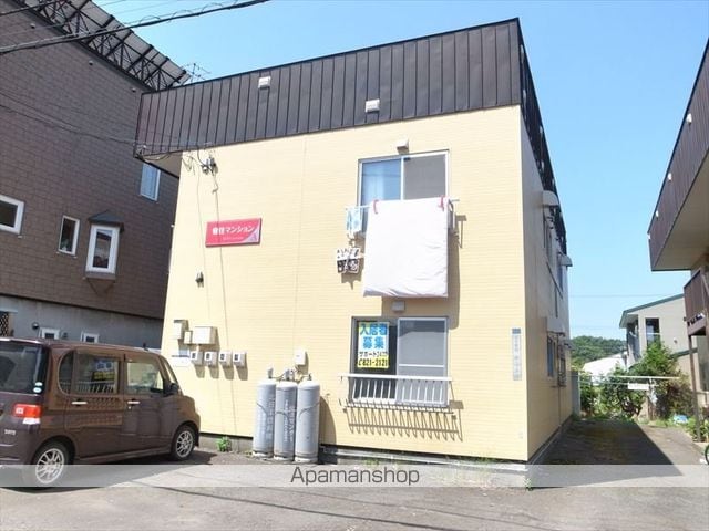 留佳マンション Aの外観写真