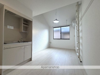 東京都中野区江原町１丁目[1R/15.25m2]のリビング・居間