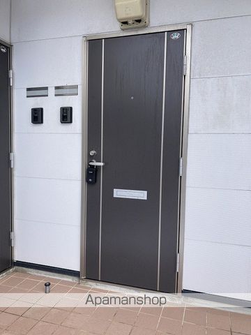 FERIO万代の玄関写真