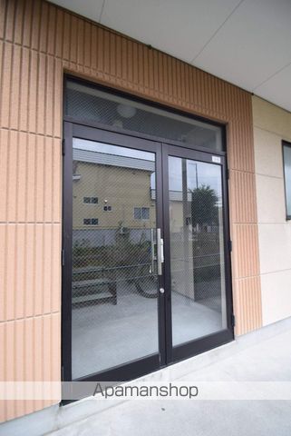 クラルテの玄関写真