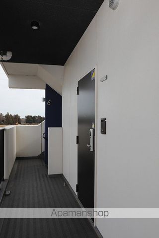 エキスポコンフォート IIの玄関写真