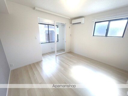 ラフレシール鶴ケ谷東[1K/33.2m2]のリビング・居間2