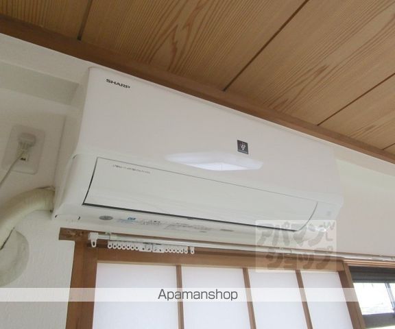 シャトルさわだの内装写真
