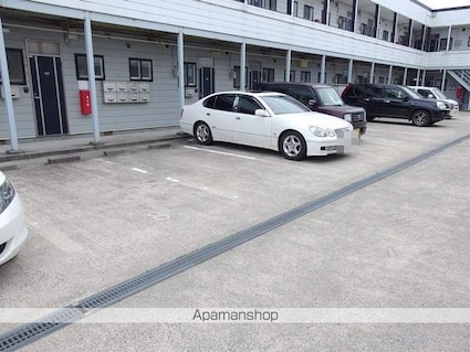 プラッツＢ[1LDK/31.05m2]の駐車場2