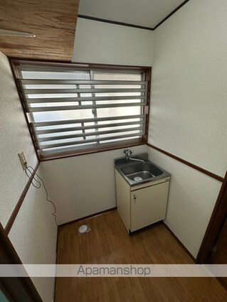 長野県長野市平林２丁目[2K/43.49m2]の洗面所