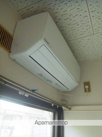 栄谷ハイツIの内装写真