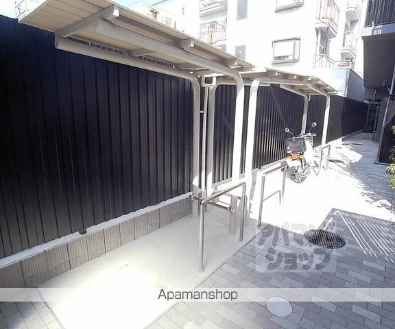 ライオンズ京都御所南 室町通の外観写真