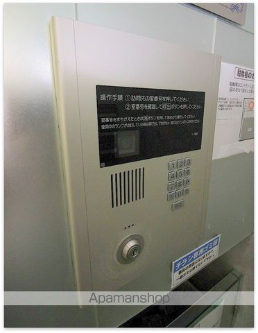 北堀江GGRの玄関写真