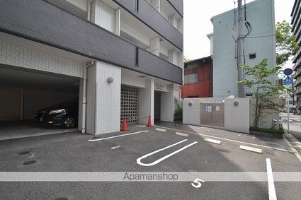 アクアシティ本川町[1K/29.48m2]の駐車場