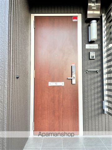 マウンテンクレストクレードルの玄関写真