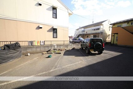 ホワイトポピンズ[2DK/34.65m2]の駐車場1