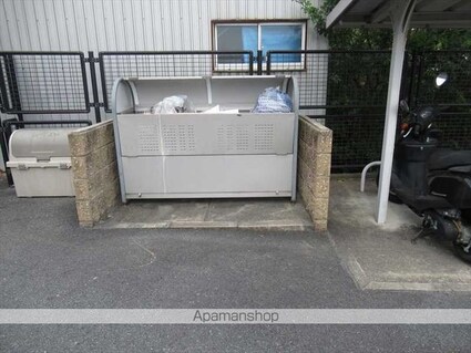 和歌山県和歌山市鳴神[1LDK/45.63m2]の共用部2
