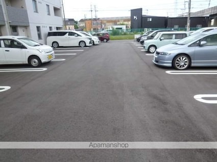 フューチャー栗東[2LDK/56.89m2]の駐車場4