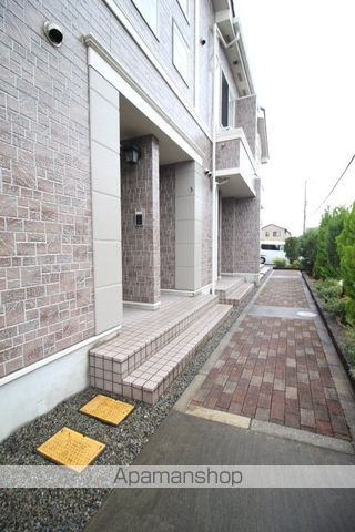 エンジェル Aの玄関写真