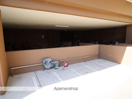 プレサンス泉アーバンゲート[1K/34.92m2]の外観5