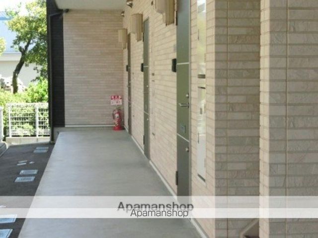 オアシスIIIの玄関写真